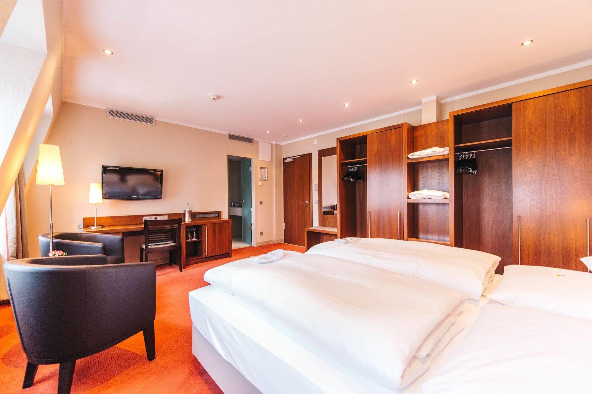 Hotel Kocks Am Muehlenberg 뮬하임안더루 외부 사진